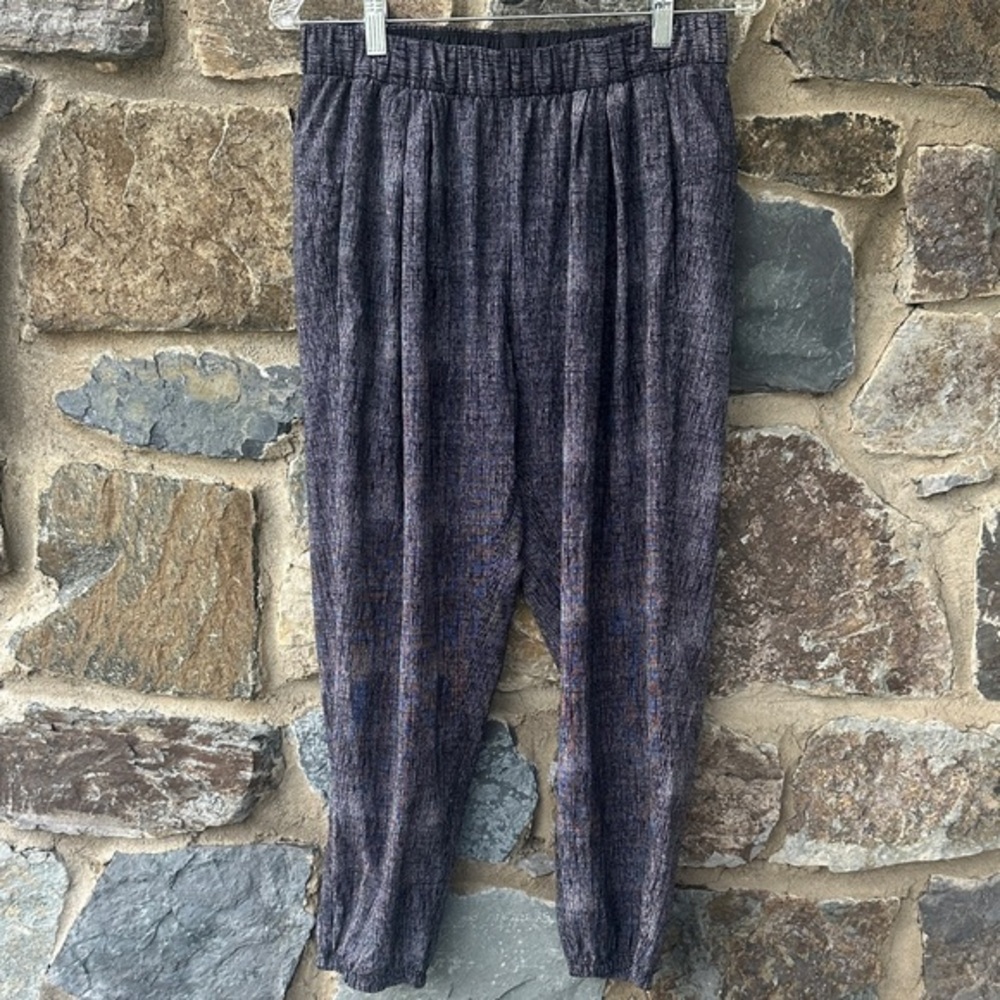 Lululemon Rollin' With My Omies Pant in Burlap Texture Black Dune / Black Size 8